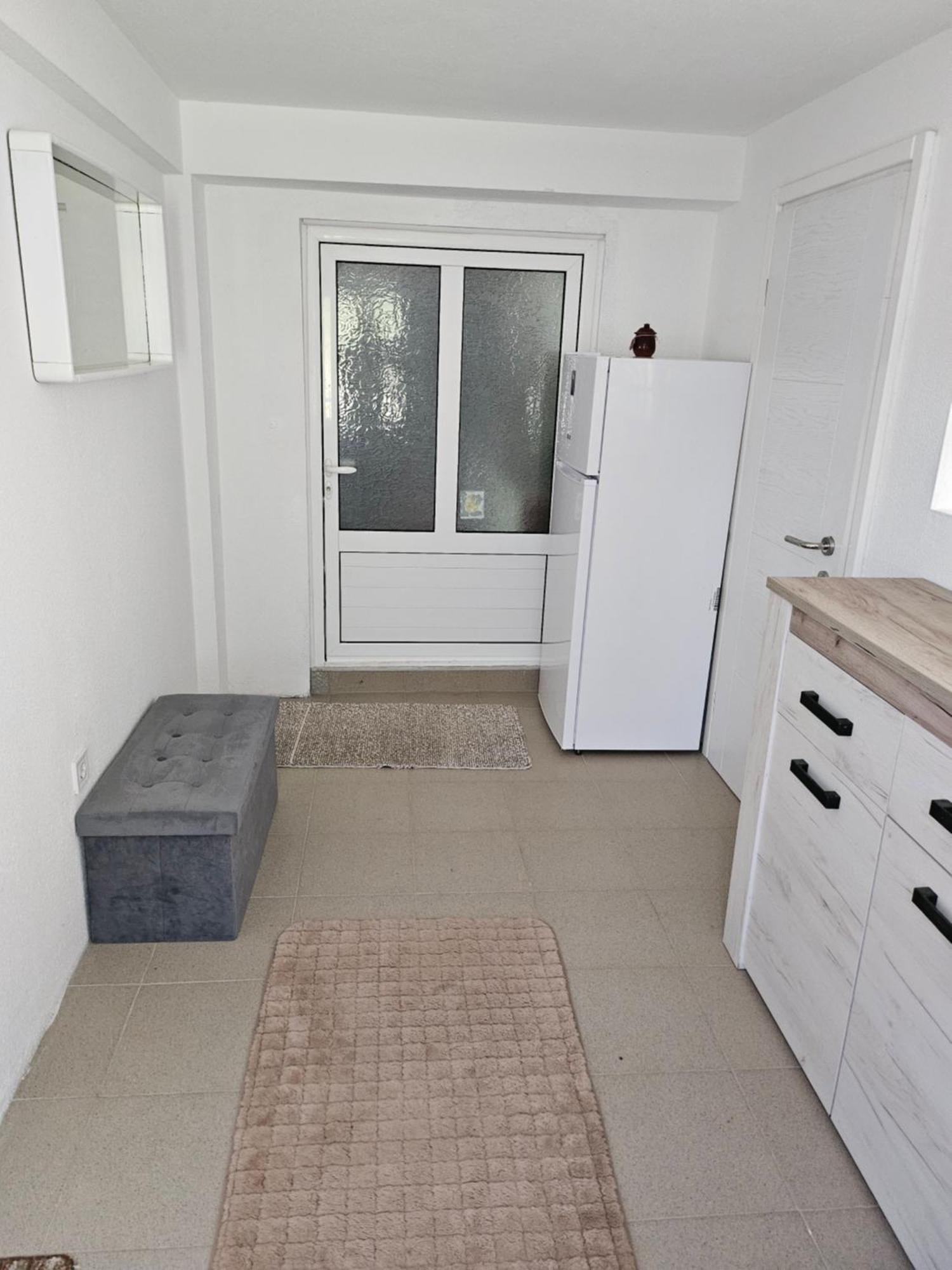 Calm Nest Apartment Nikšić Bagian luar foto